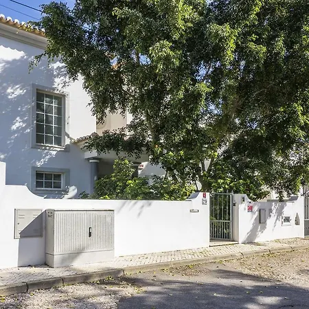 House Avenue Βίλα *